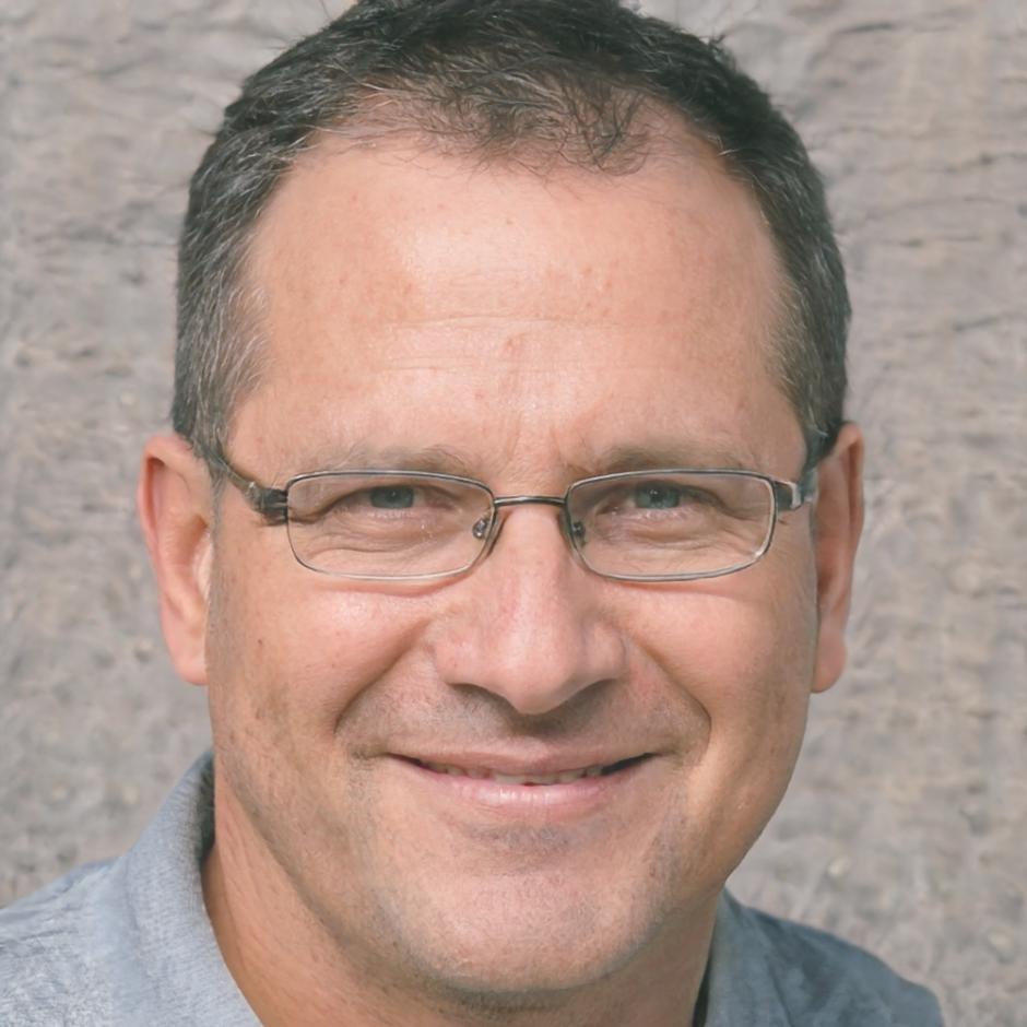 Caspian Holbrook, Creative Director